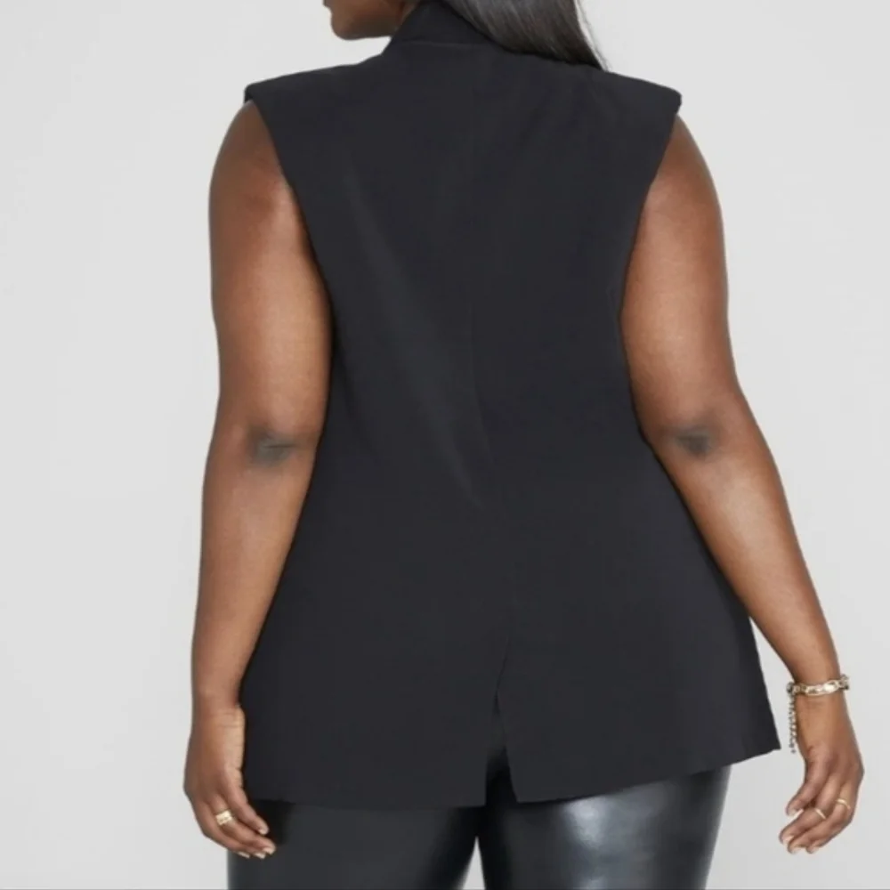 Like NEW! Fashion to Figure Black Sleeveless Double-Breasted Blazer Vest - Picture 4 of 5